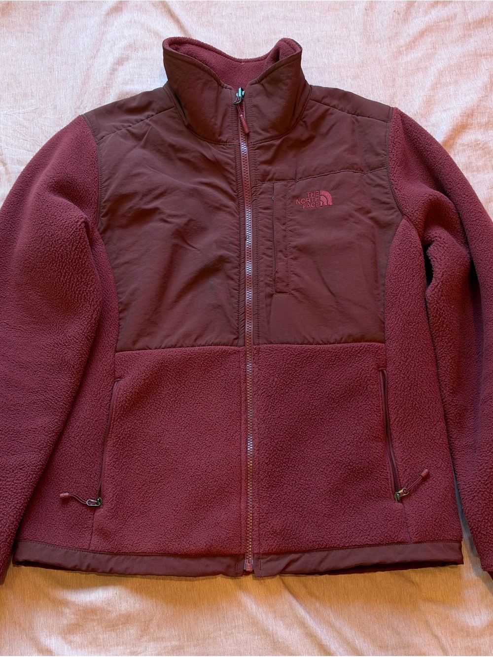 The North Face Women’s Burgundy Denali Fleece Jacket